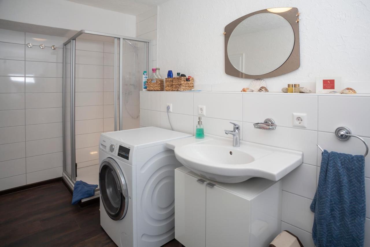 Apartment Alt